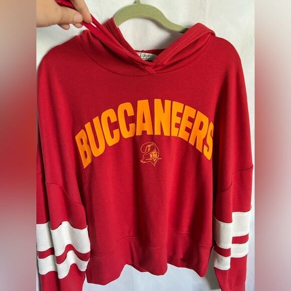 Junk Food Tampa Bay Buccaneers Women's Red/White Sideline Stripe Hoodie NWT XXL - Picture 3 of 6